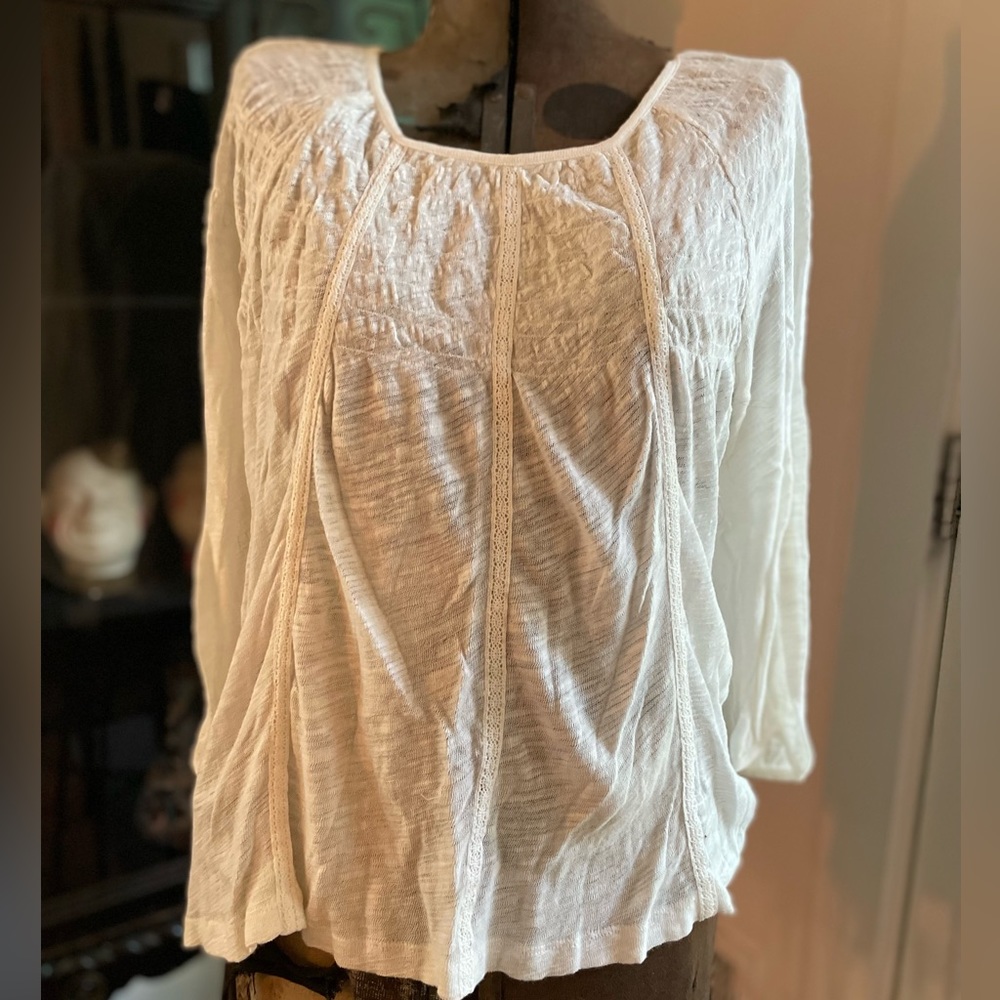 Anthropologie relaxed fit, light weight, long sleeve top